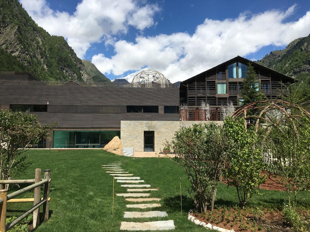 Nh Collection Alagna Mirtillo Rosso المظهر الخارجي الصورة