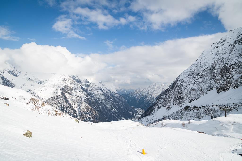 Nh Collection Alagna Mirtillo Rosso المظهر الخارجي الصورة